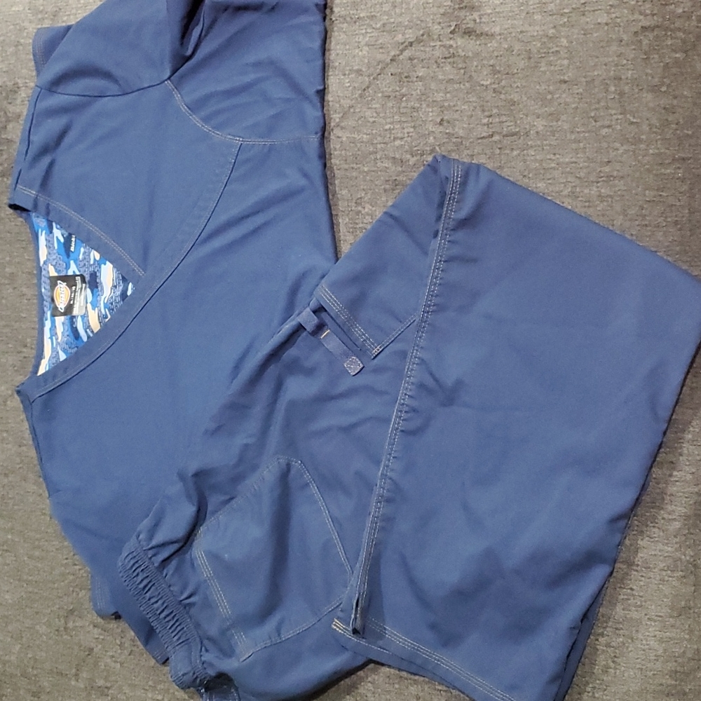 Dickies Scrub Set
